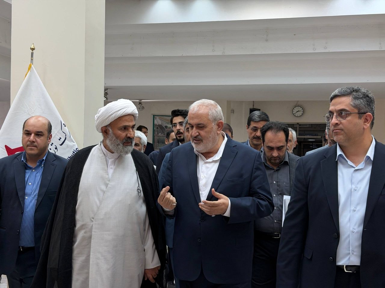 بازدید وزیر نیرو از مرکز نوآوری خلاق آب2