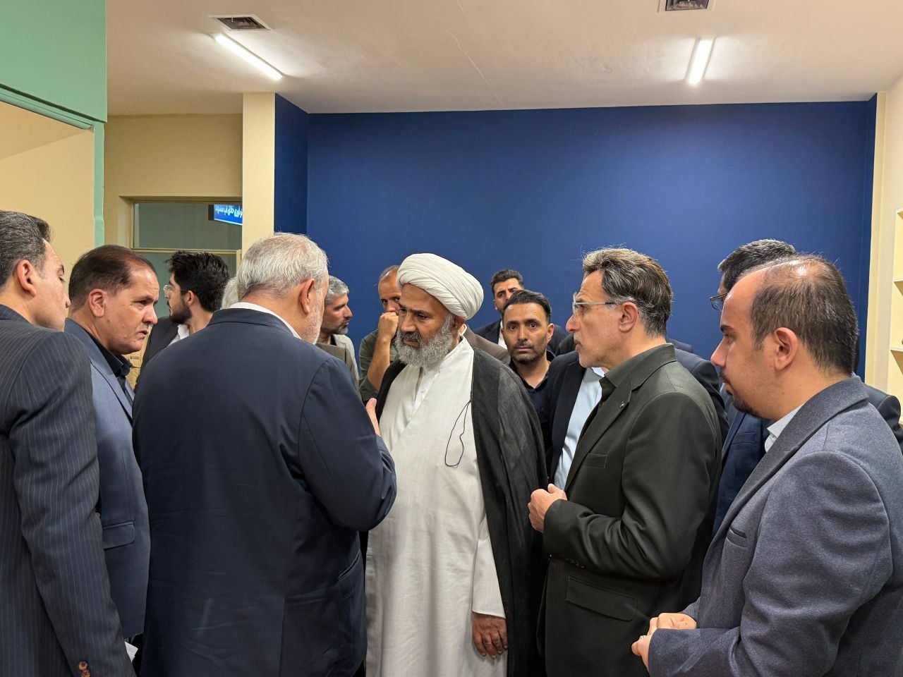 بازدید وزیر نیرو از مرکز نوآوری خلاق آب5